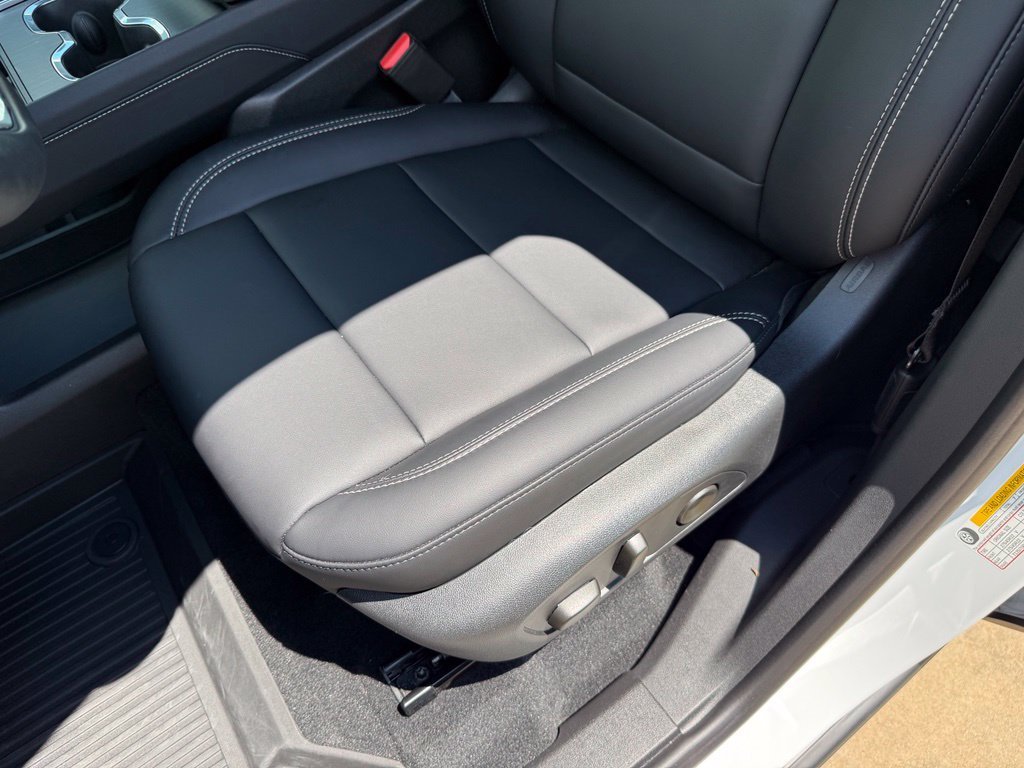 2026 GMC Acadia Elevation - Photo 12