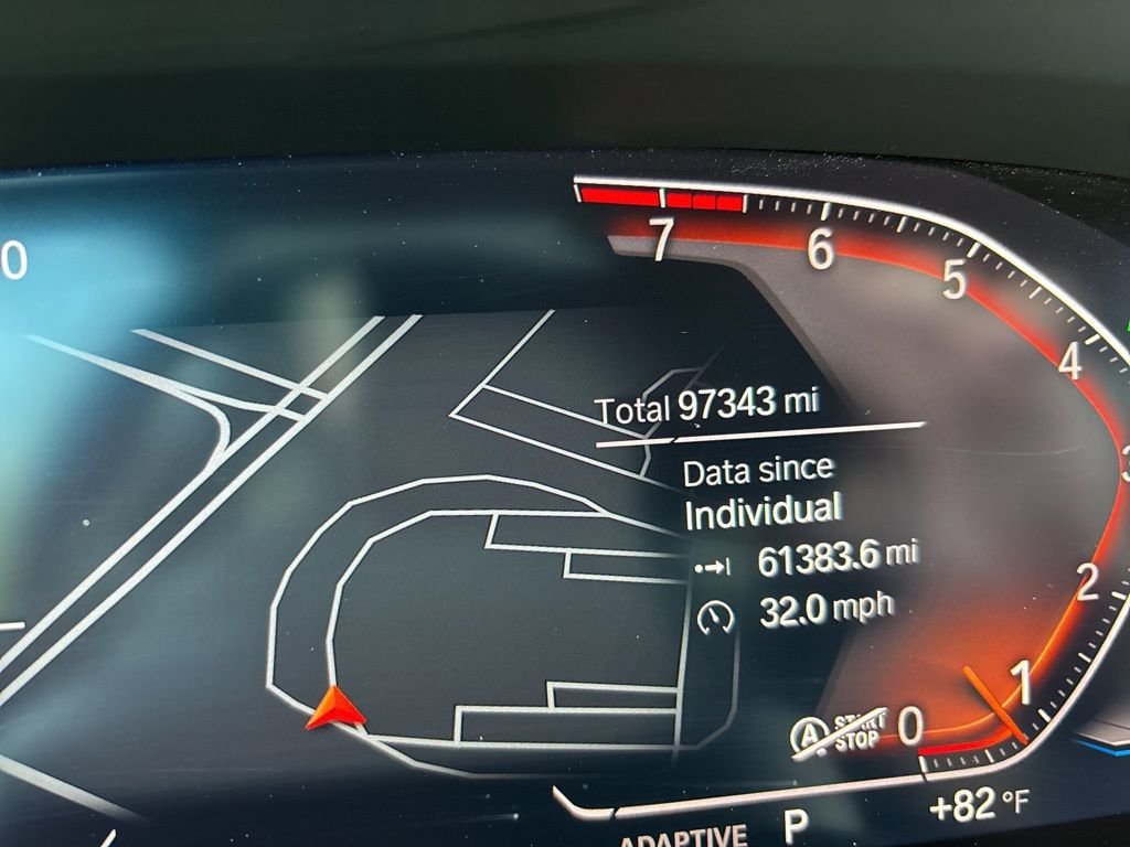Used 2019 Gray BMW xDrive40i image 28