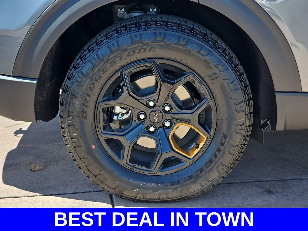 New 2026 Carbonized Gray Metallic Ford Tremor® image 40