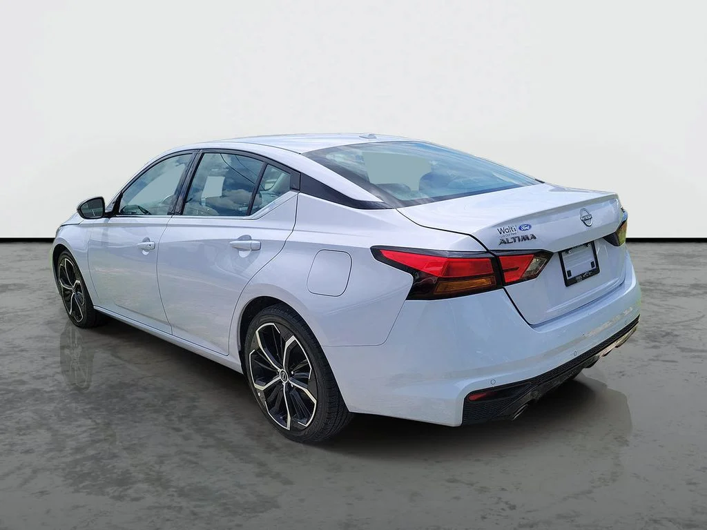 Used 2024 Gray Sky Pearl Nissan 2.5 SR image 3