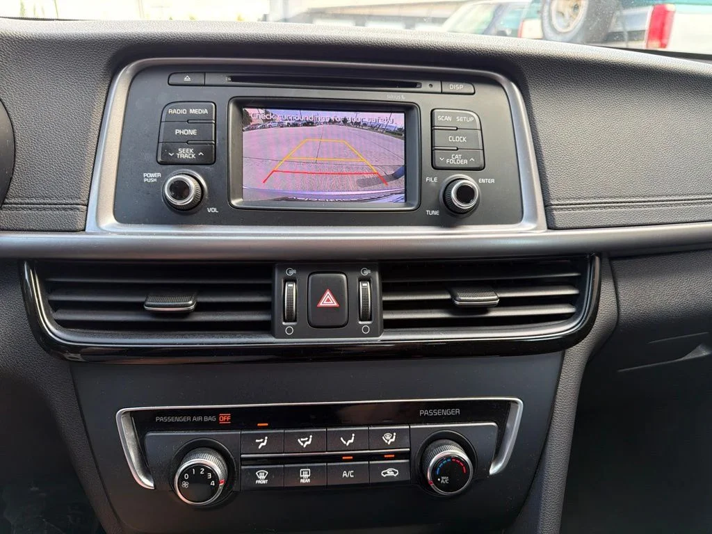 Used 2017 Silver Kia LX image 17