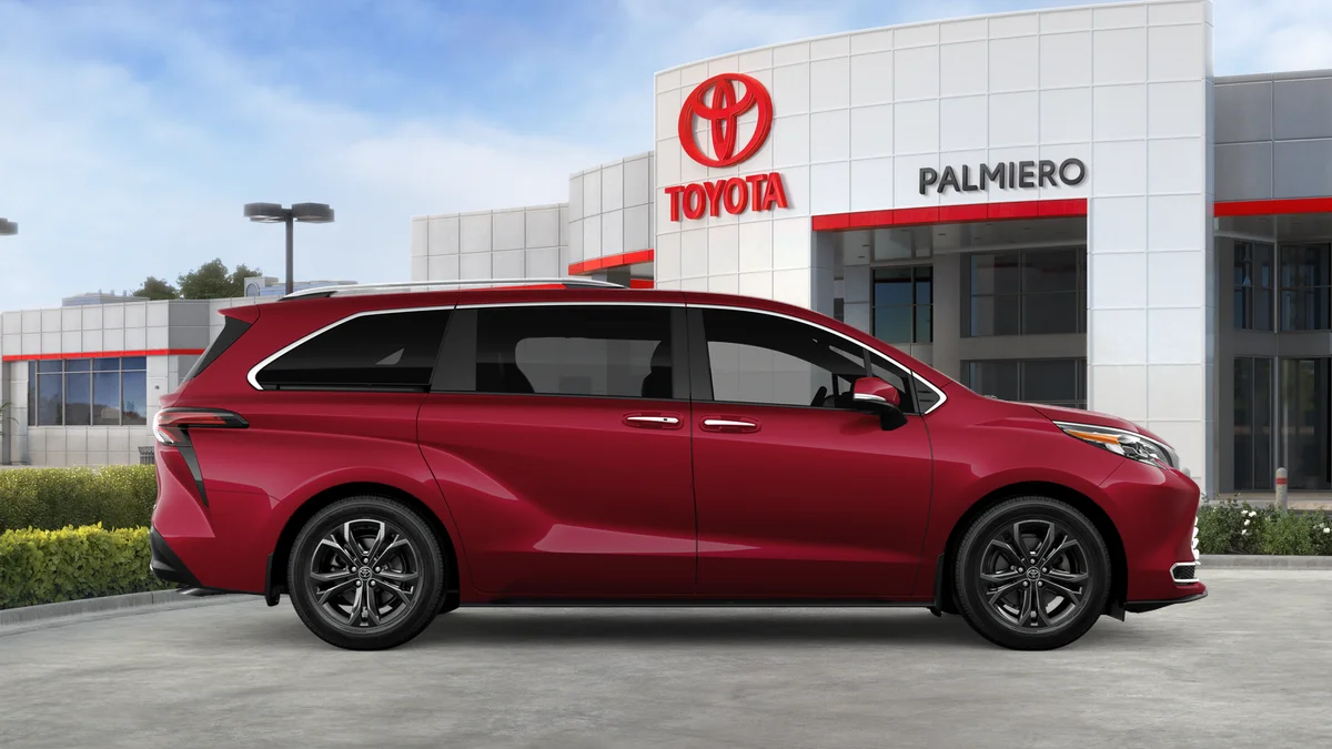 New 2026 Ruby Flare Pearl Toyota Platinum image 12