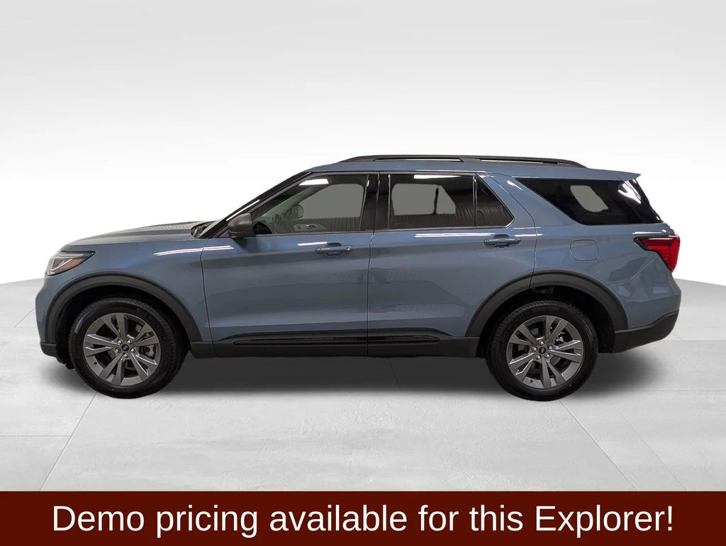New 2026 Vapor Blue Metallic Ford Active image 1