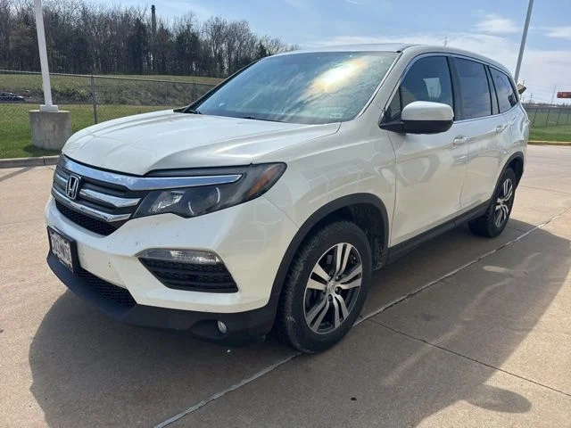 Used 2016  Honda EX-L image 5