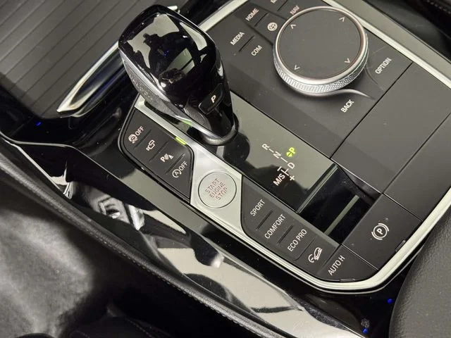 Used 2024 Black BMW xDrive30i image 31