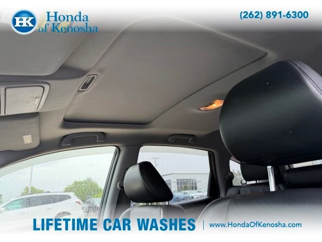 Used 2010 Crystal Black Pearl Honda EX-L image 6