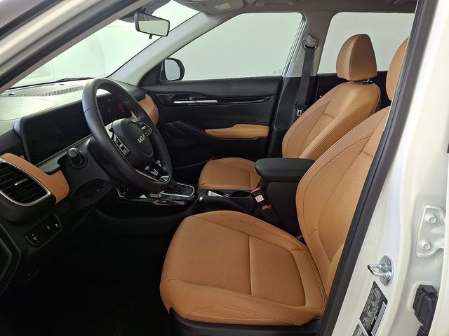 Used 2026 White Kia EX image 15