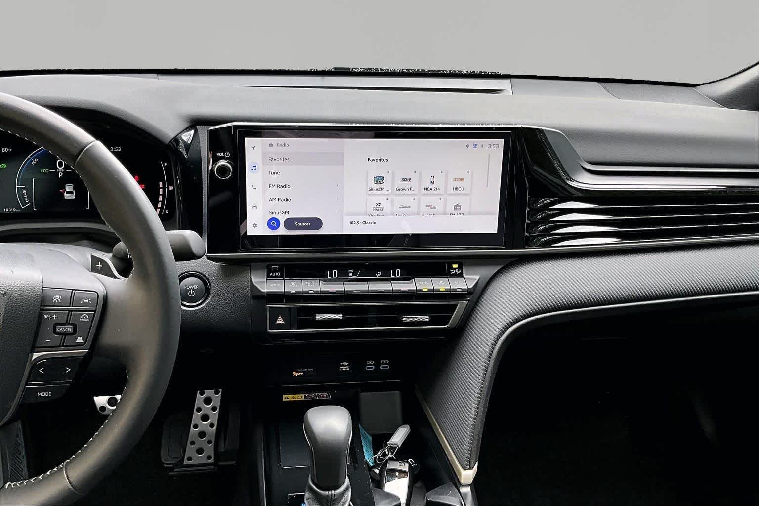 Used 2025 Underground Toyota SE image 7