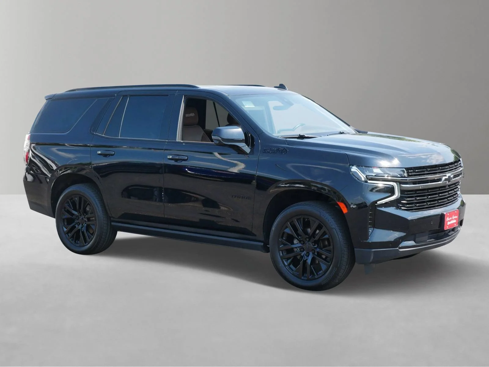 Used 2021 Chevrolet Tahoe High Country with VIN 1GNSKTKL5MR337896 for sale in White Bear Lake, Minnesota