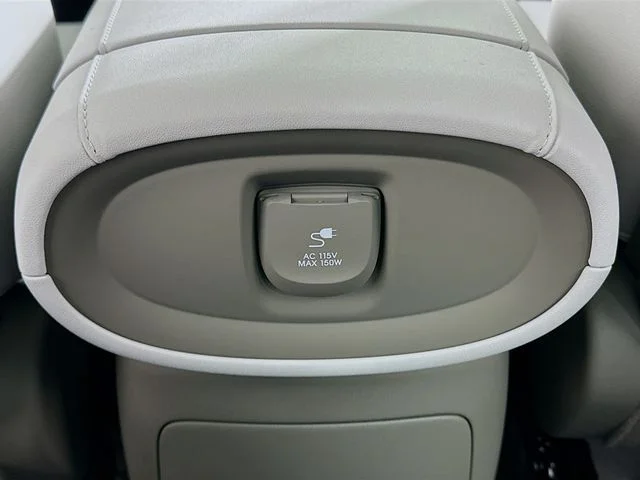 New 2026 Black Hyundai Limited image 13