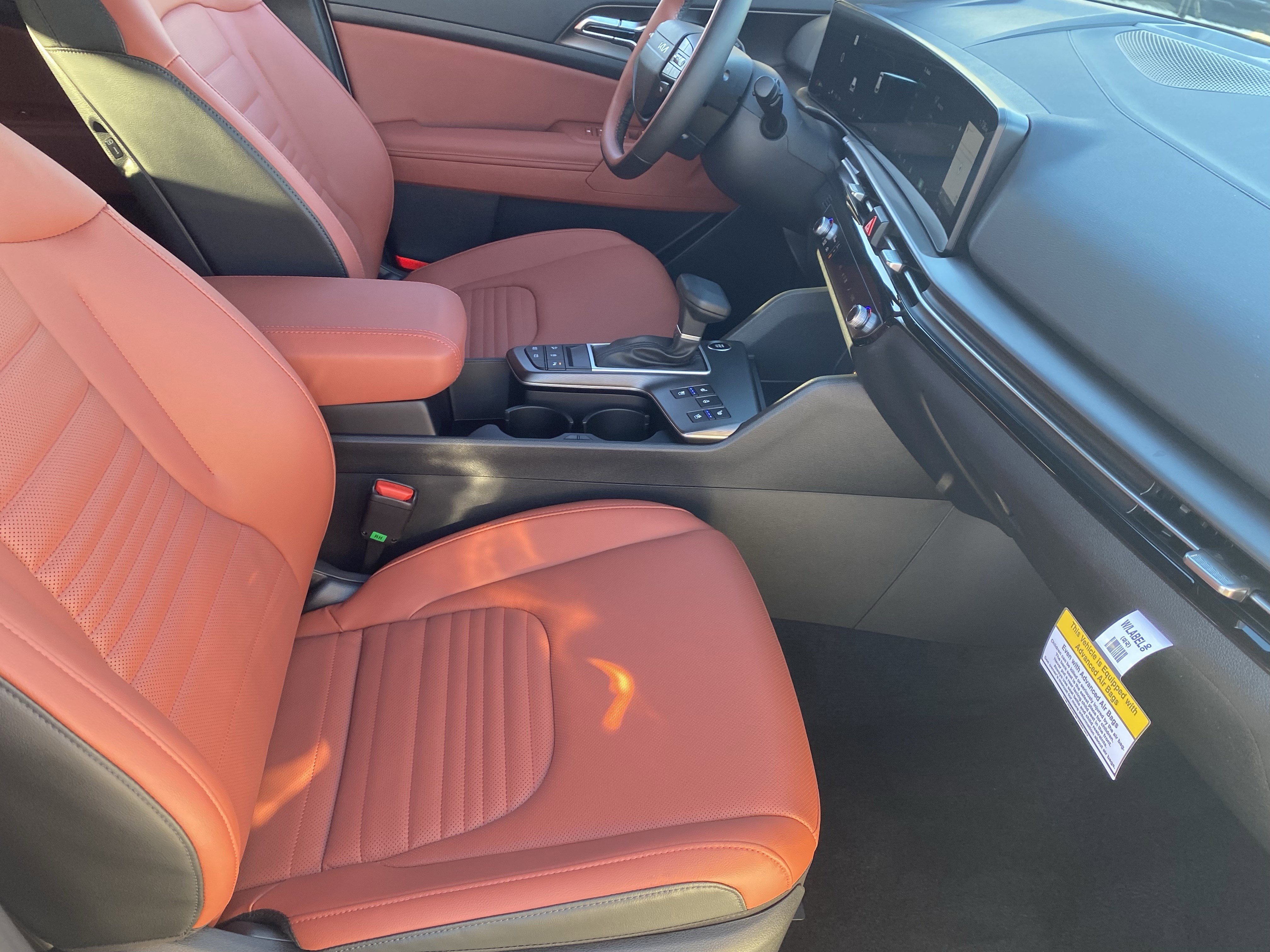 New 2026 Glacial White Pearl Kia SX Prestige image 9