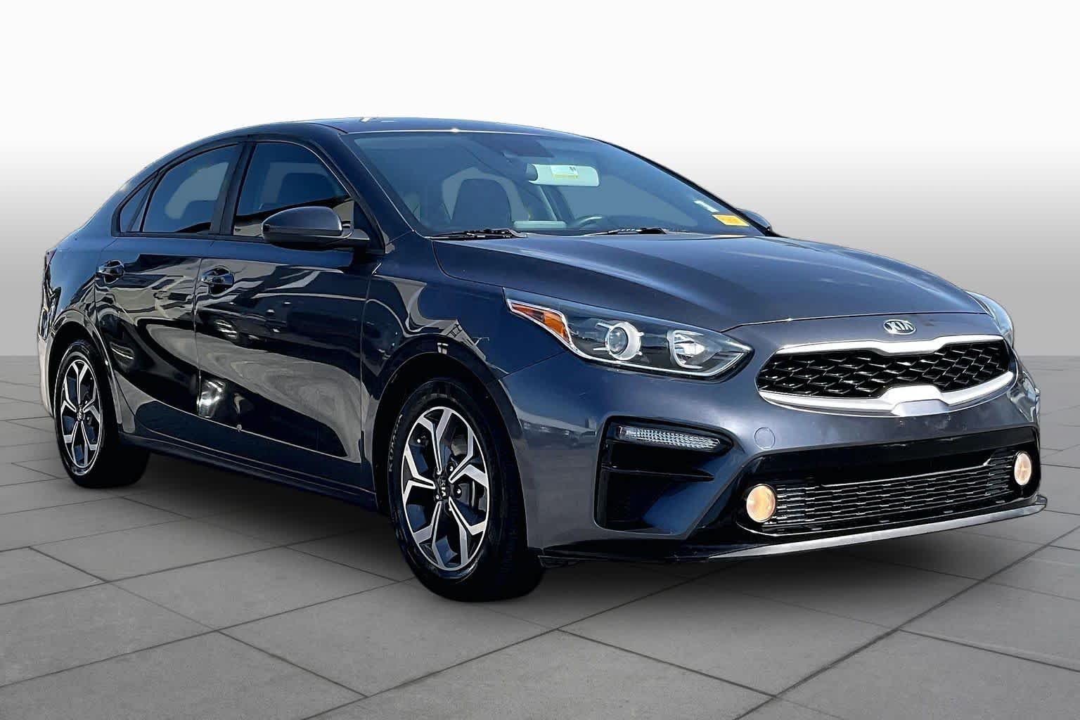 Used 2019 Gravity Gray Kia LXS image 3
