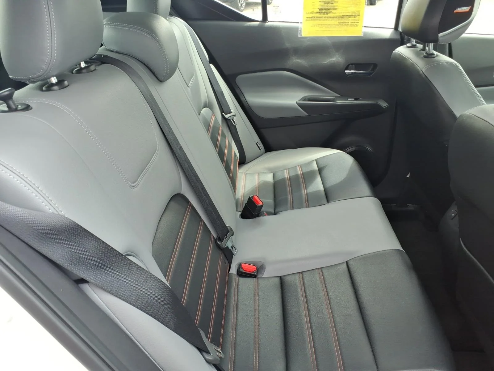Used 2024 Aspen White Nissan SR image 17