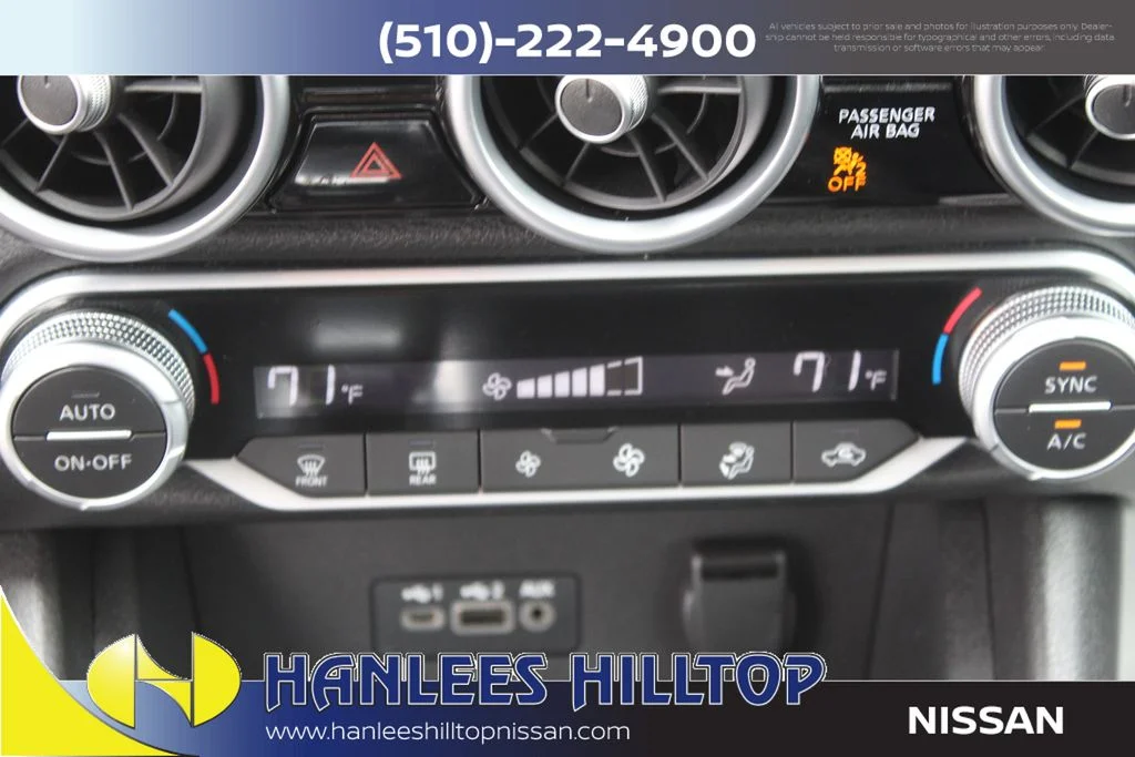 Used 2020 Blue Nissan SV image 21