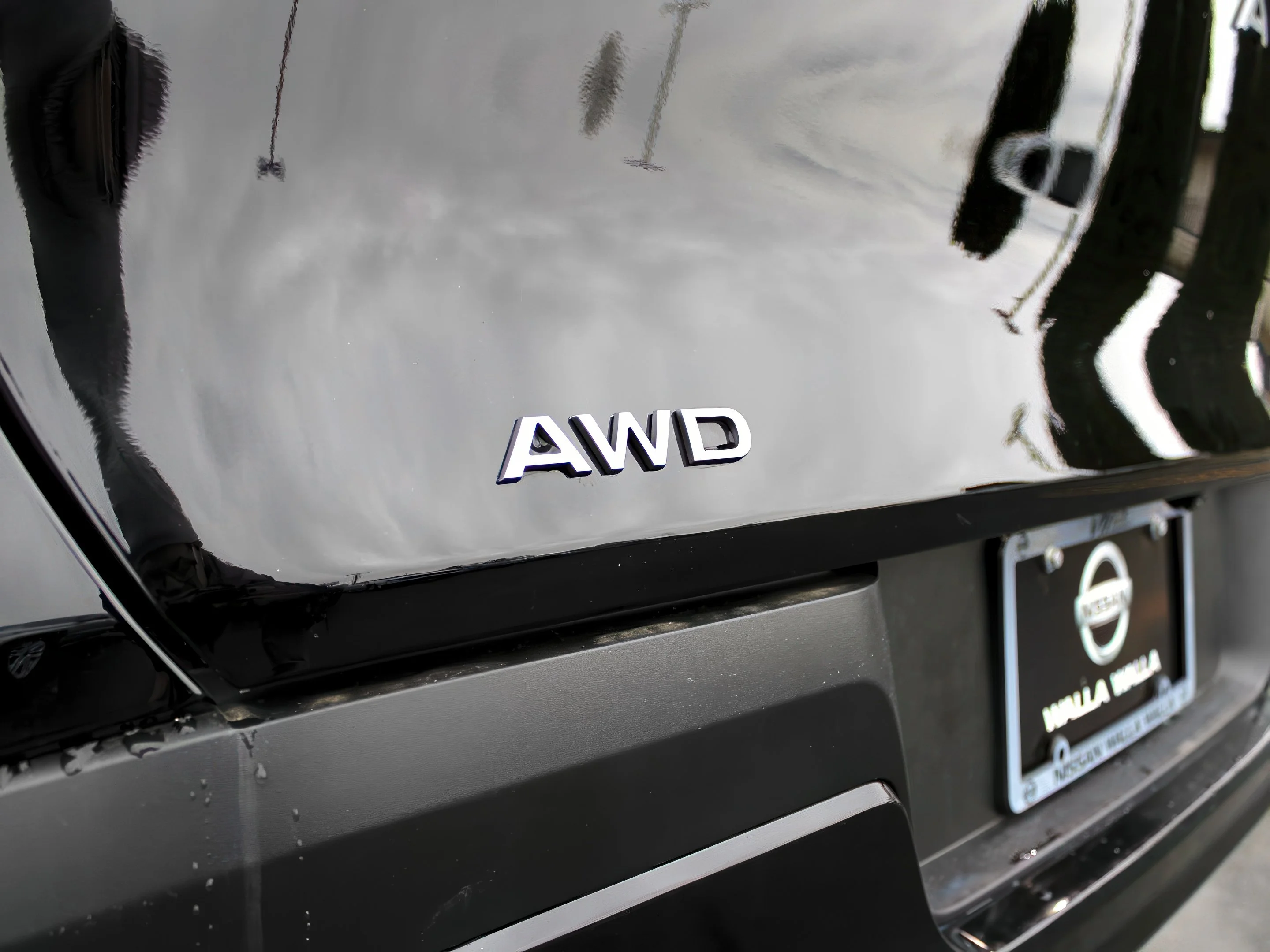 Used 2025 Black Nissan SV image 36