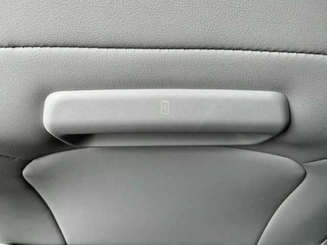 New 2026 Star White Metallic Tri-Coat Ford MAX Platinum® image 29