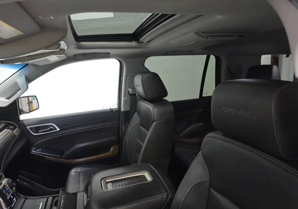 Used 2019 Gray GMC Denali image 9