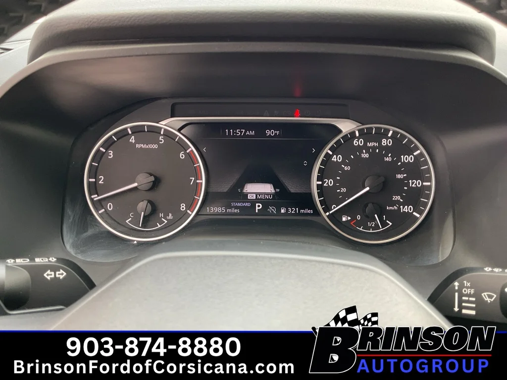 Used 2025 Everest White Pearl Nissan SV image 31