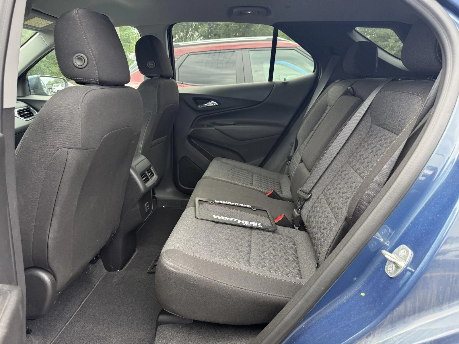 Used 2024 Lakeshore Blue Metallic Chevrolet LT image 8