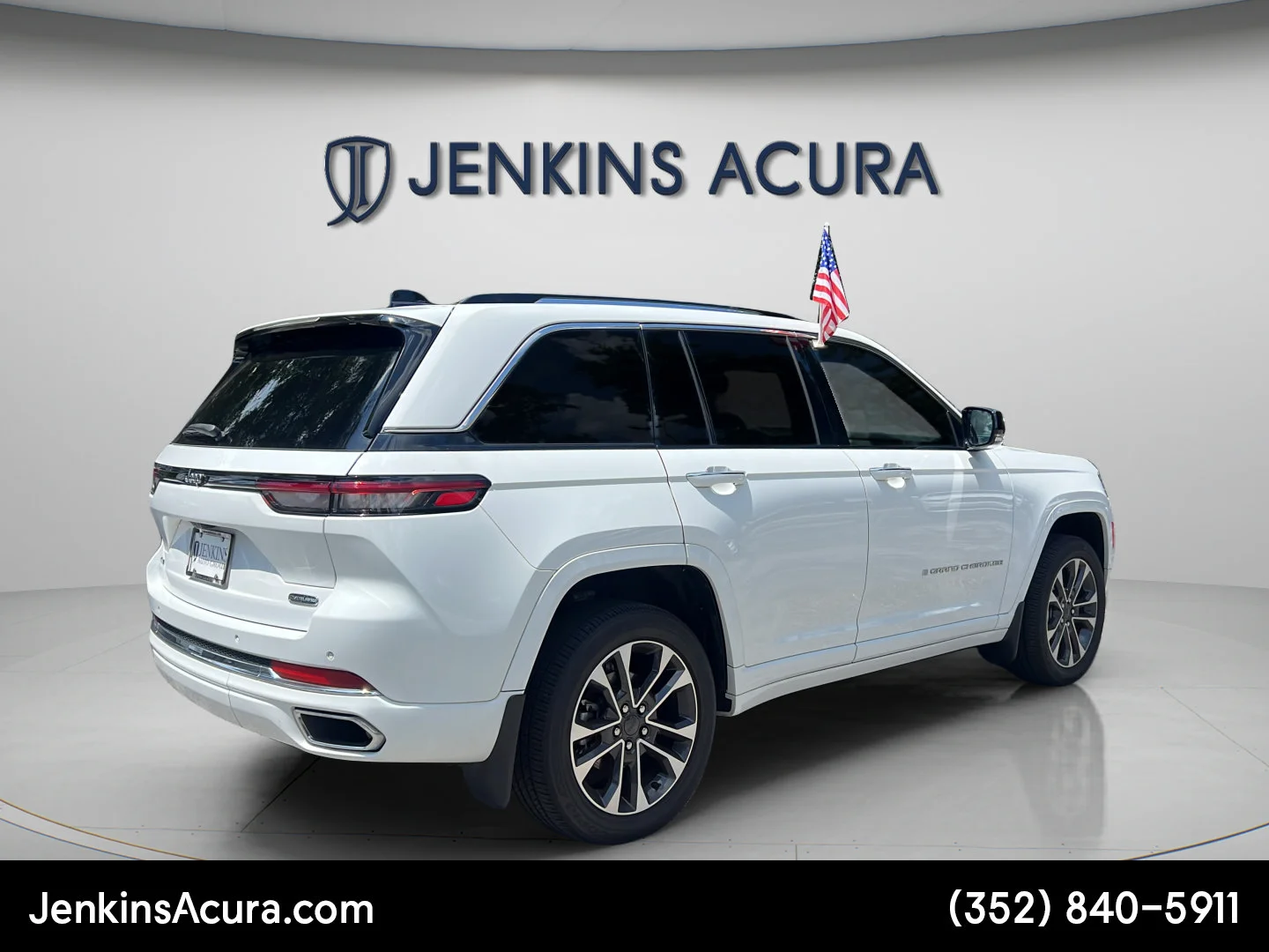 Used 2023 Bright White Clearcoat Jeep Overland image 3