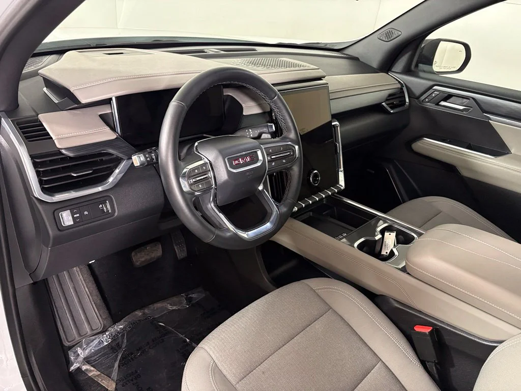 Used 2026 White GMC Elevation image 17