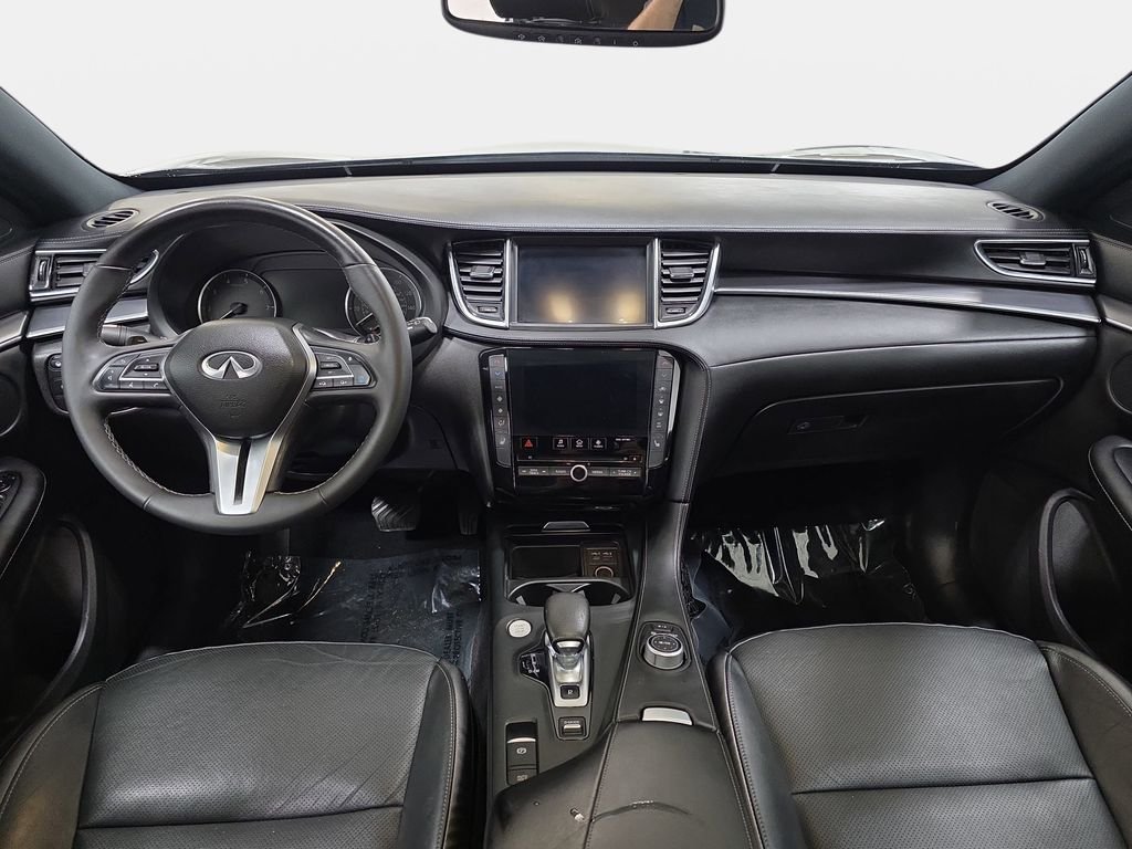Certified Used 2023 Graphite Shadow INFINITI LUXE image 9