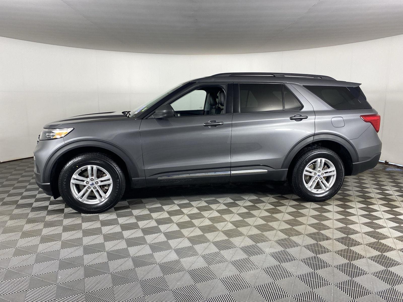 Used 2023 Carbonized Gray Ford XLT image 4