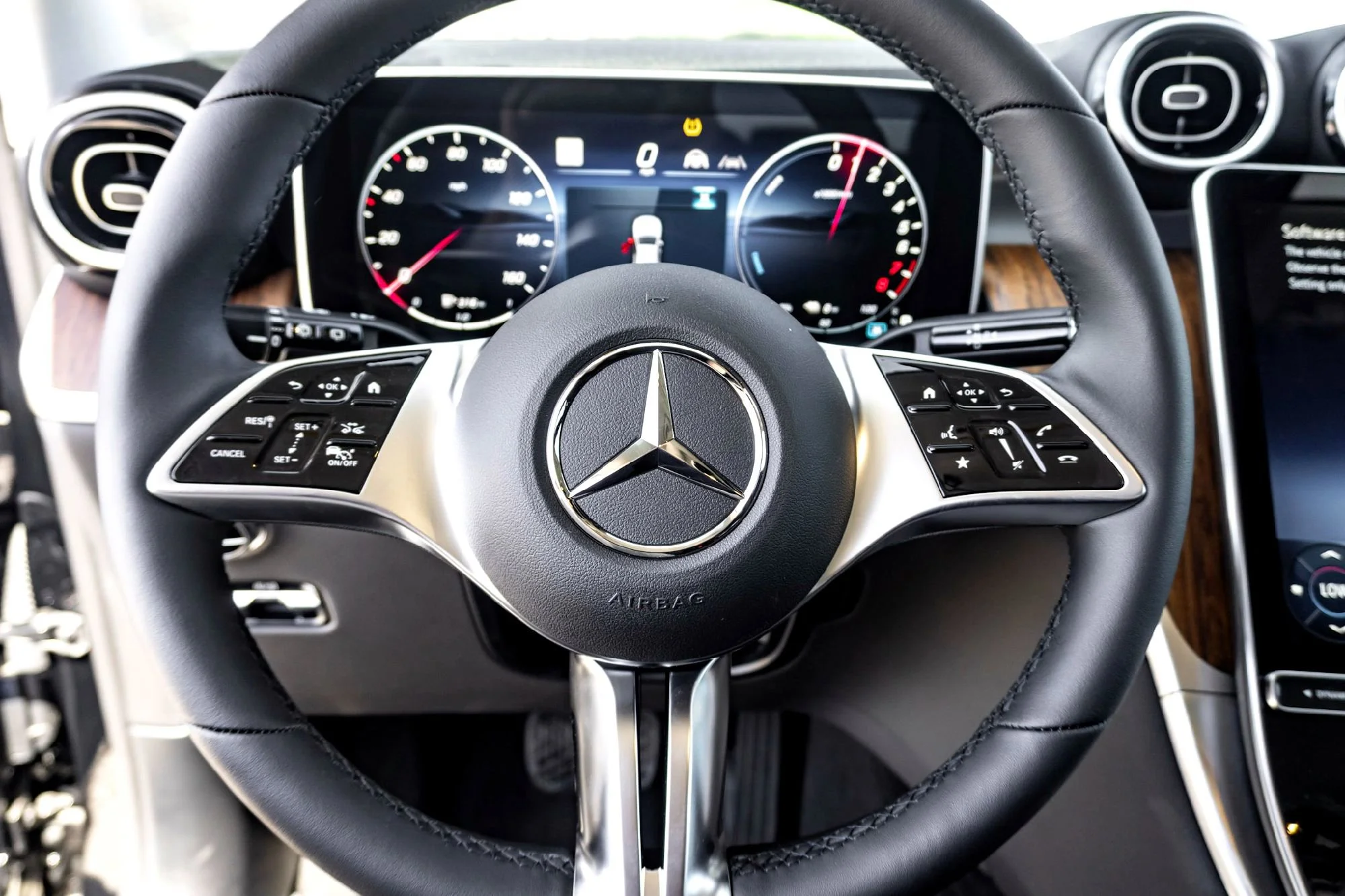 New 2025 Black Mercedes-Benz GLC 350e image 12