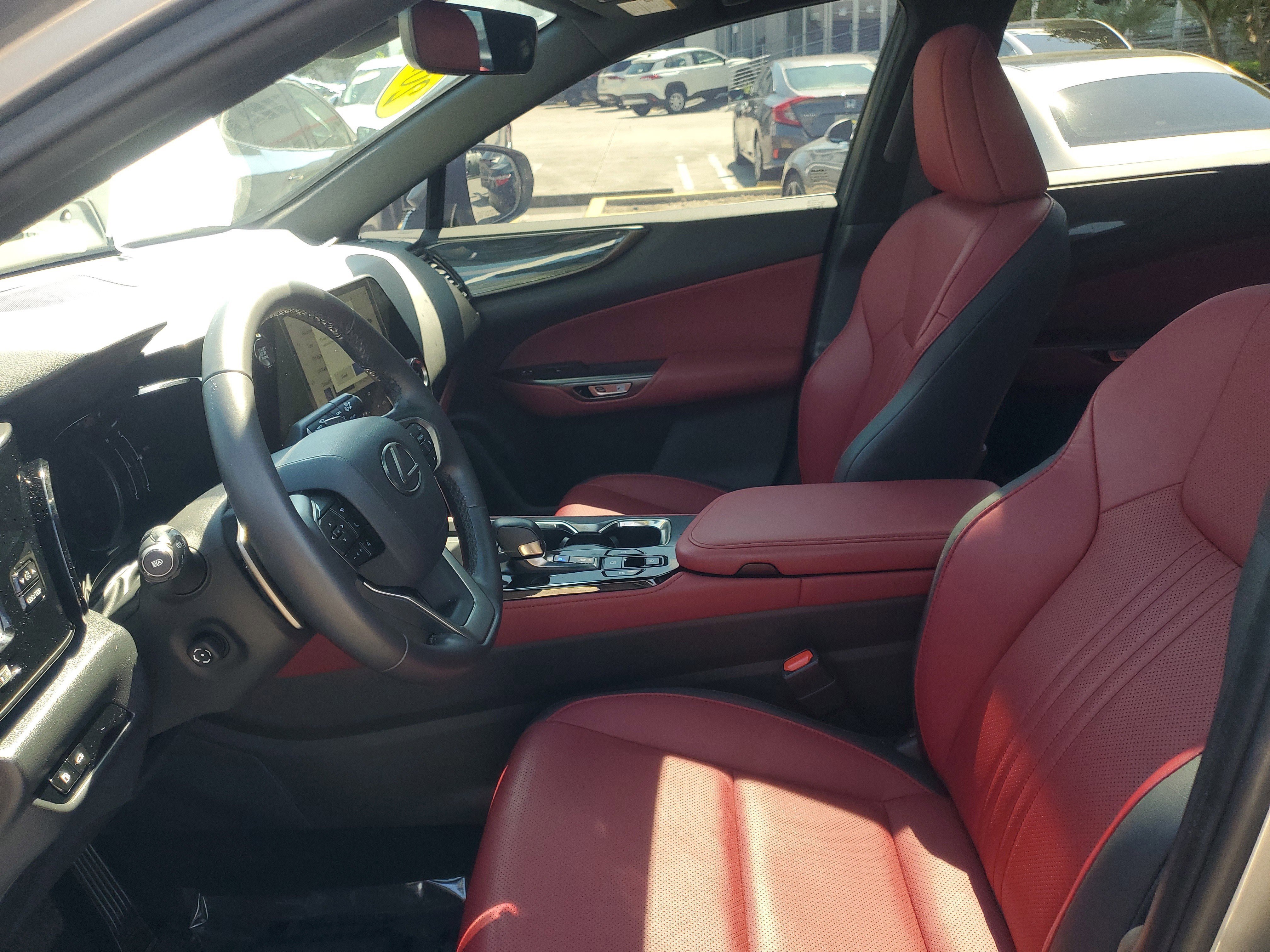 Used 2024 Atomic Silver Lexus NX 250 Premium image 15