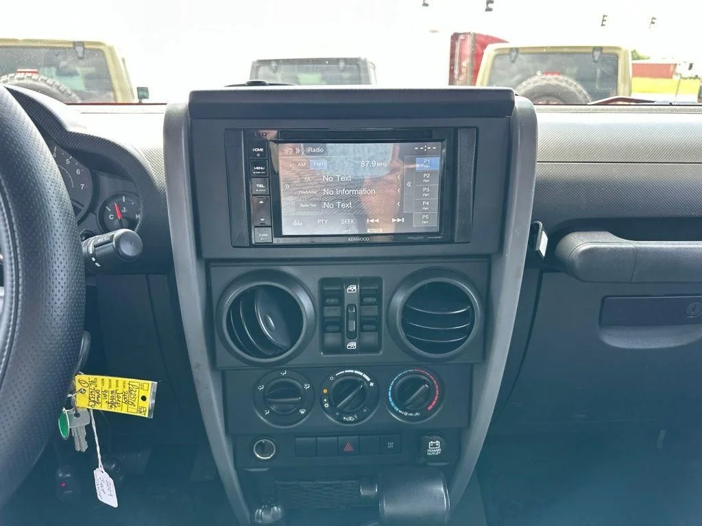 Used 2009 Orange Jeep Unlimited X image 27
