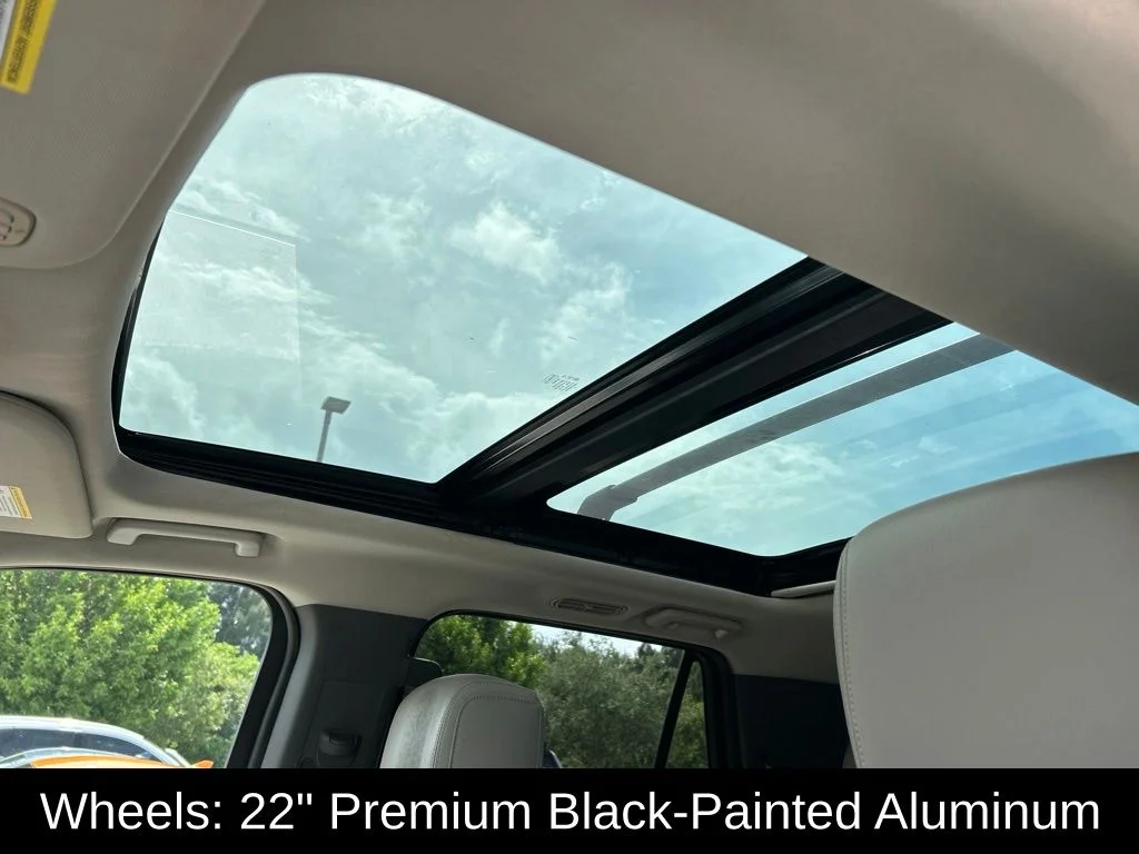 Used 2019 White Platinum Clearcoat Metallic Ford Limited image 21