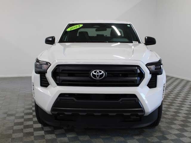 Certified Used 2024 Ice Cap Toyota SR image 9