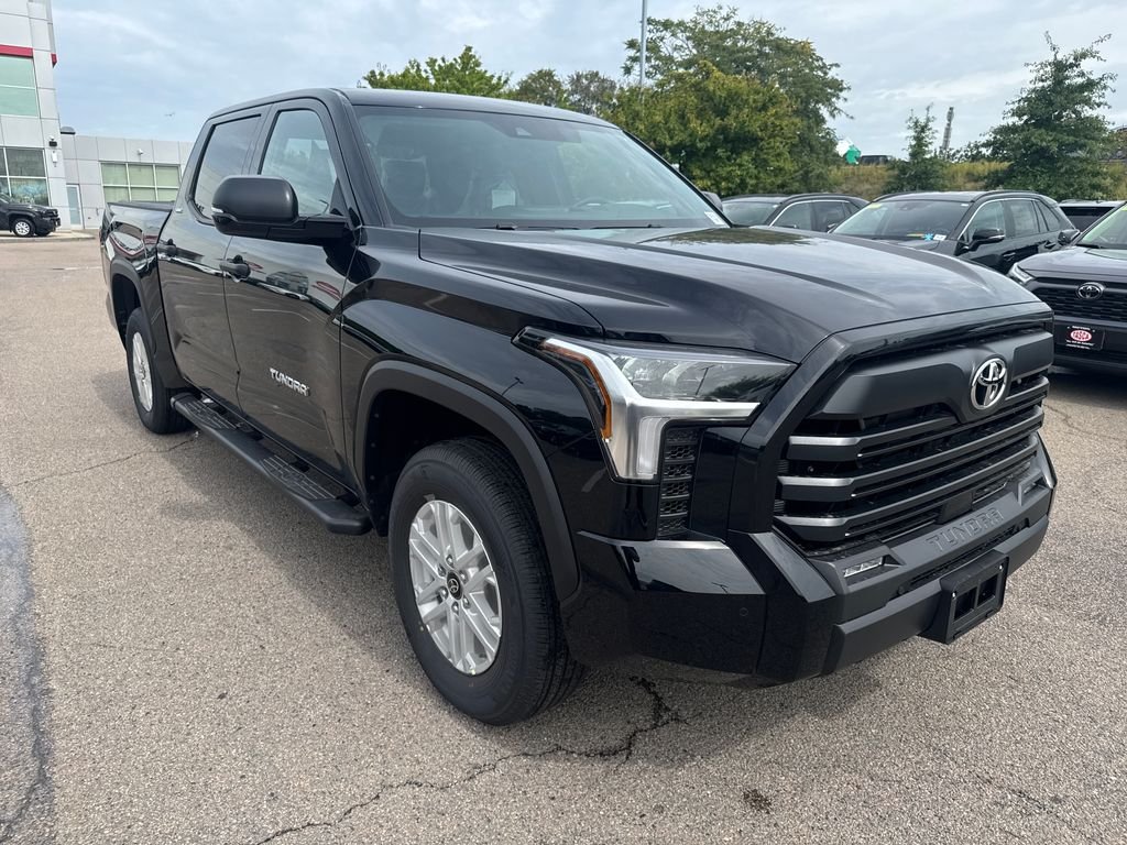 New 2026 Midnight Black Metallic Toyota SR5 image 11
