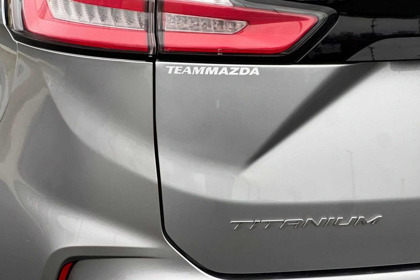 2024 Ford Edge Titanium - Photo 24
