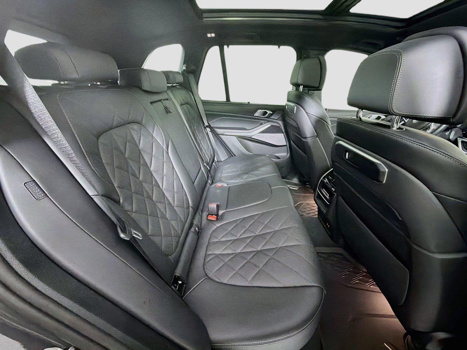 2026 BMW X5 M60i - Photo 56