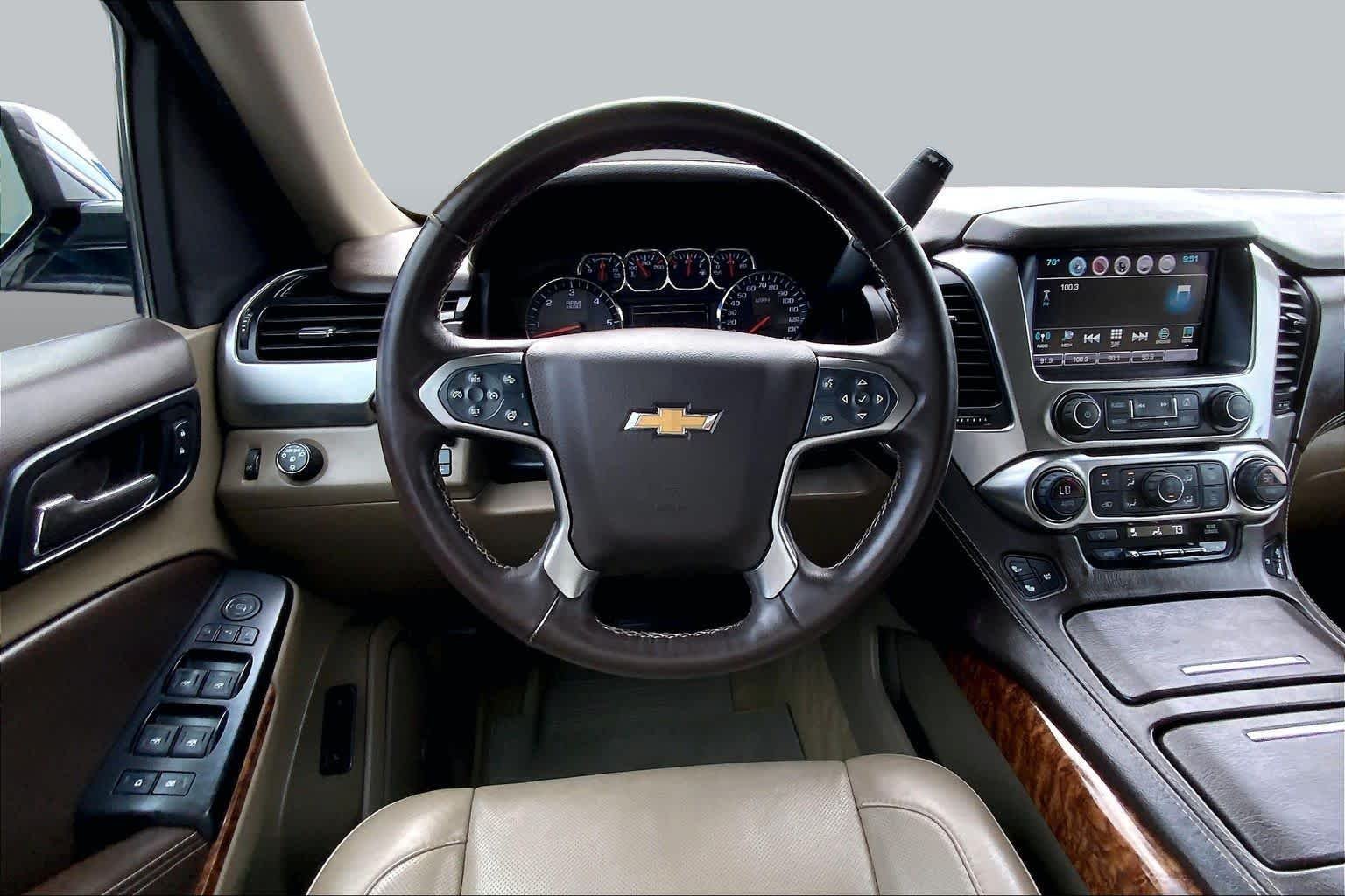 Used 2016 Iridescent Pearl Tricoat Chevrolet LTZ image 5