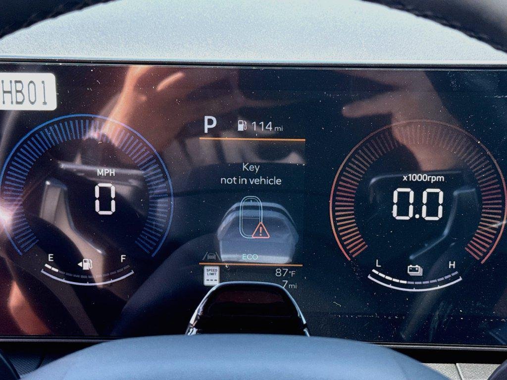 New 2027 Phantom Black Hyundai SEL image 9