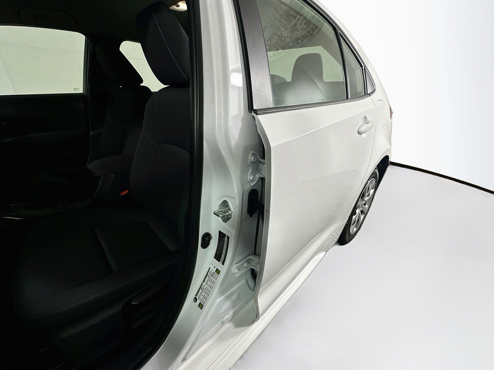 Used 2024 Ice Toyota LE image 12