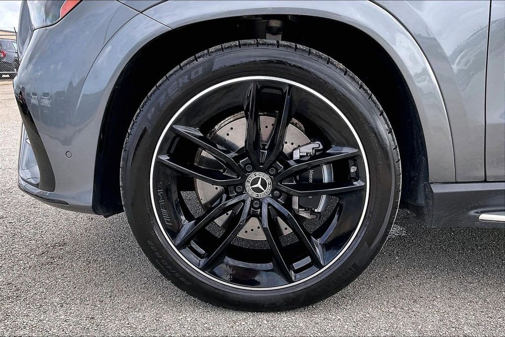 Used 2025 Gray Mercedes-Benz GLE 450 image 34