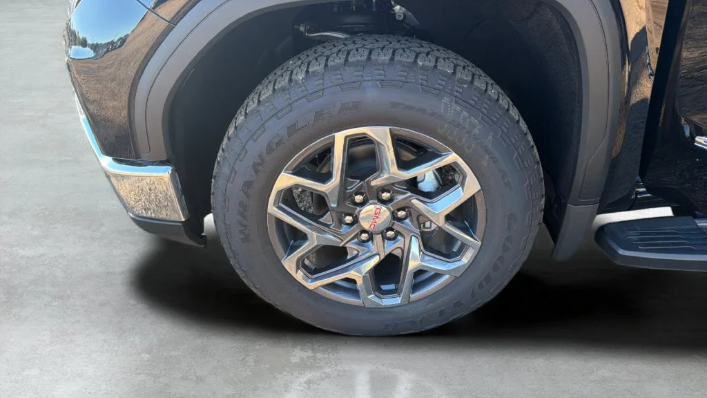 2026 GMC Sierra 1500 SLT - Photo 19