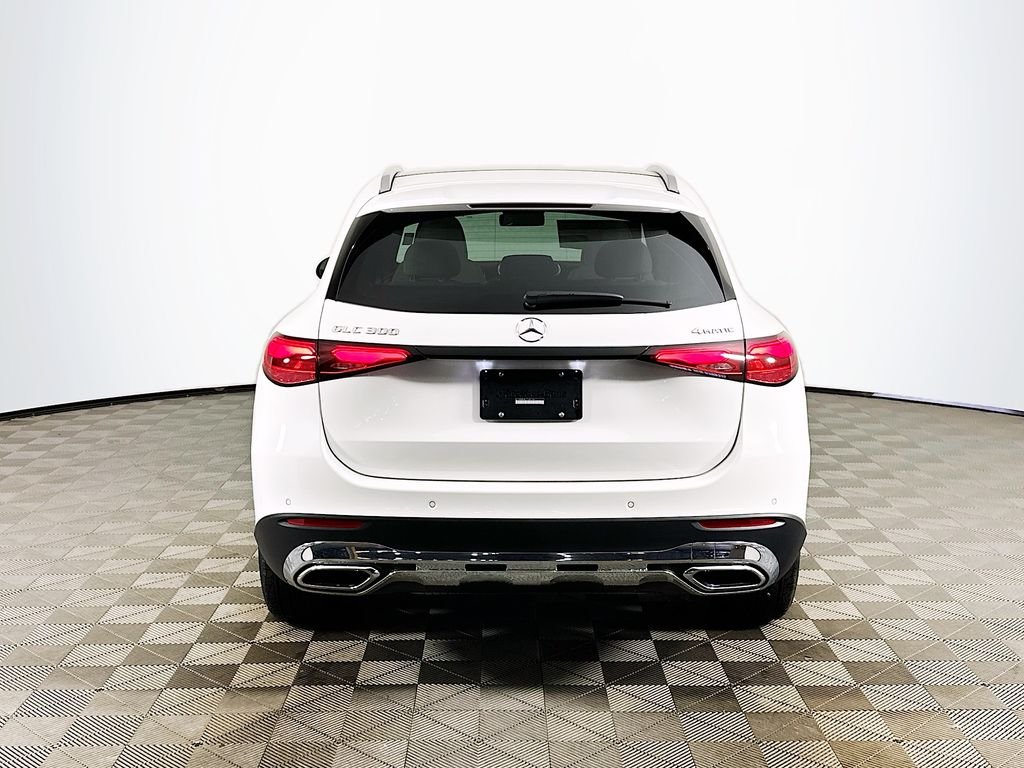 Used 2026 White Mercedes-Benz GLC 300 image 6