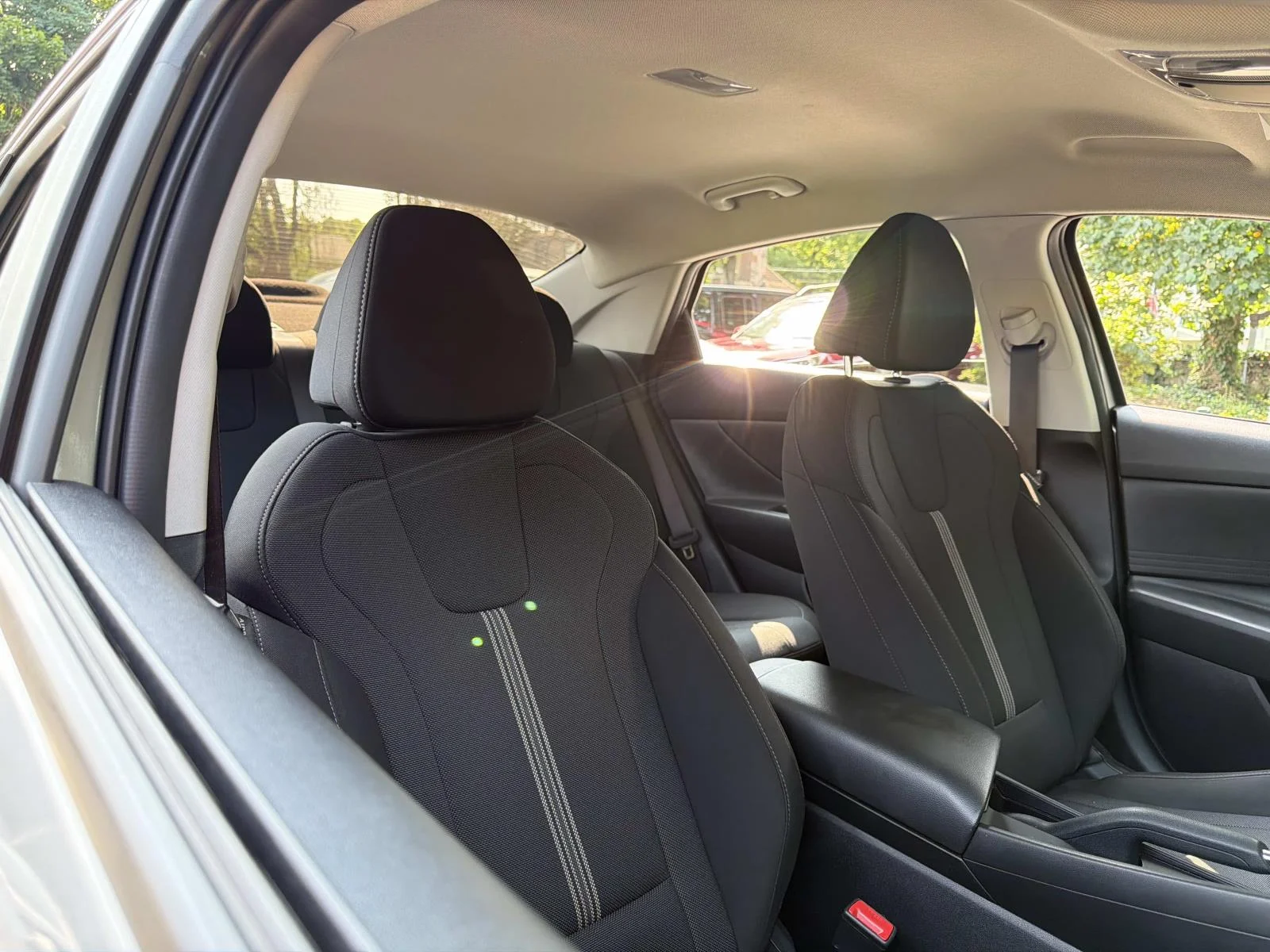 Used 2023 Silver Hyundai SE image 8