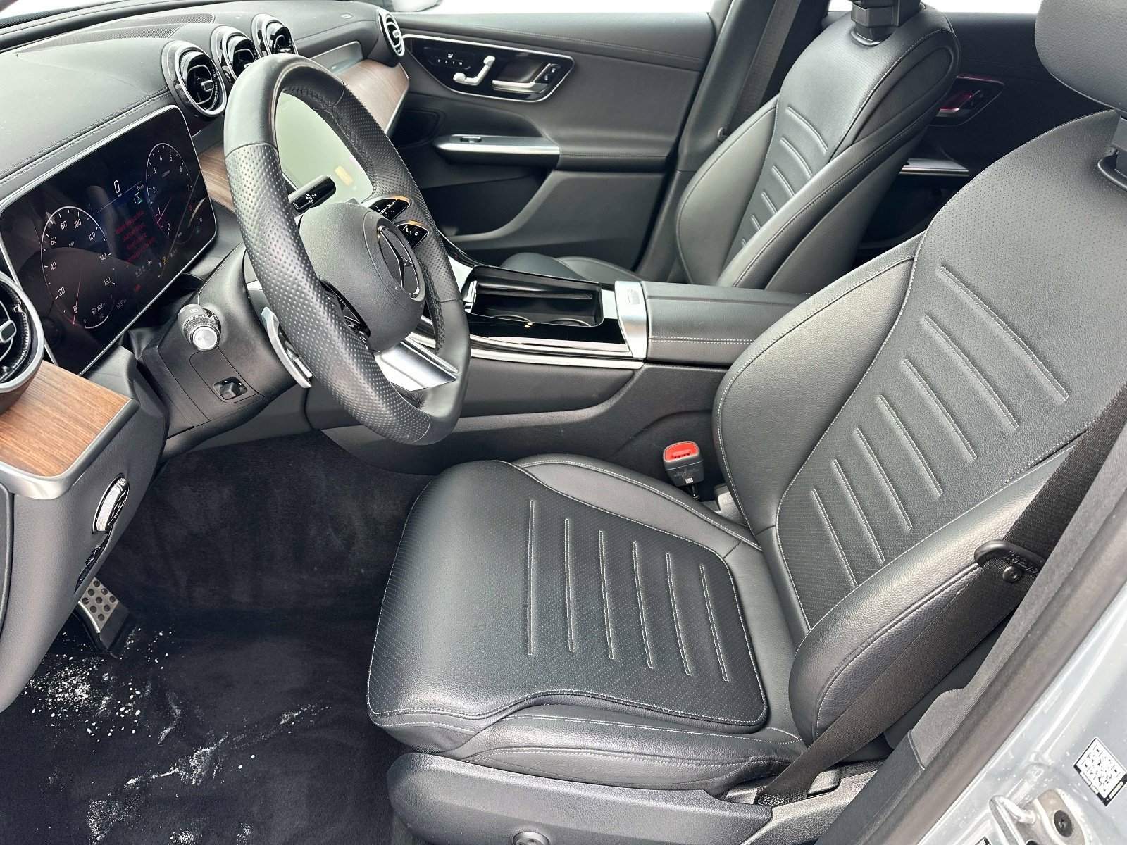 Certified Used 2025 Cirrus Silver Metallic Mercedes-Benz GLC 300 image 18