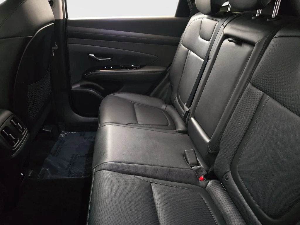 Used 2025 White Hyundai Limited image 17