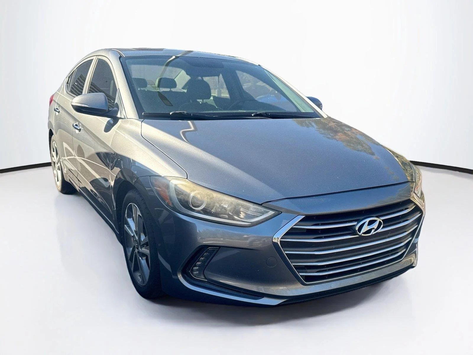 Used 2017 Galactic Gray Hyundai Limited image 3