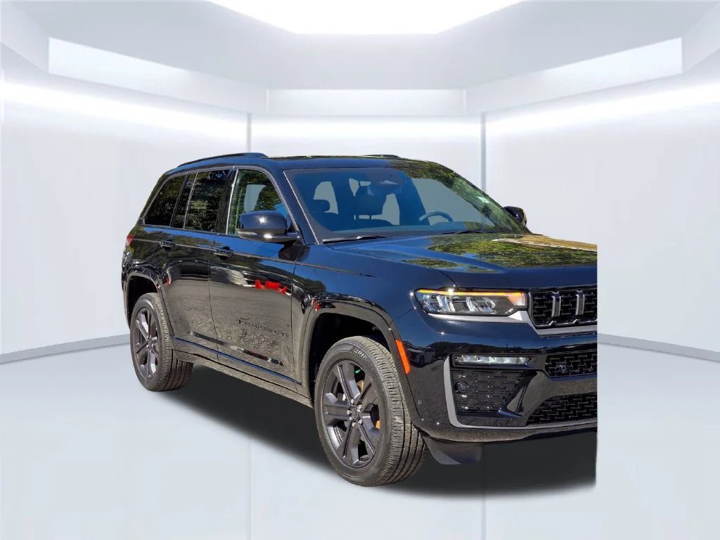 New 2027 Black Jeep Limited Reserve image 39