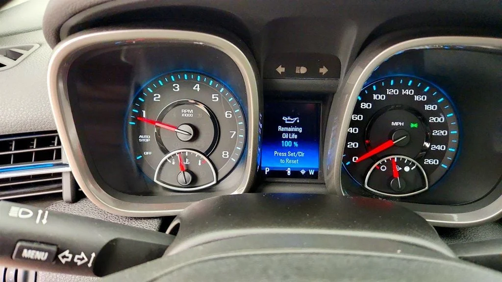 Used 2015 Summit White Chevrolet 4dr Sedan LT w/1LT image 14