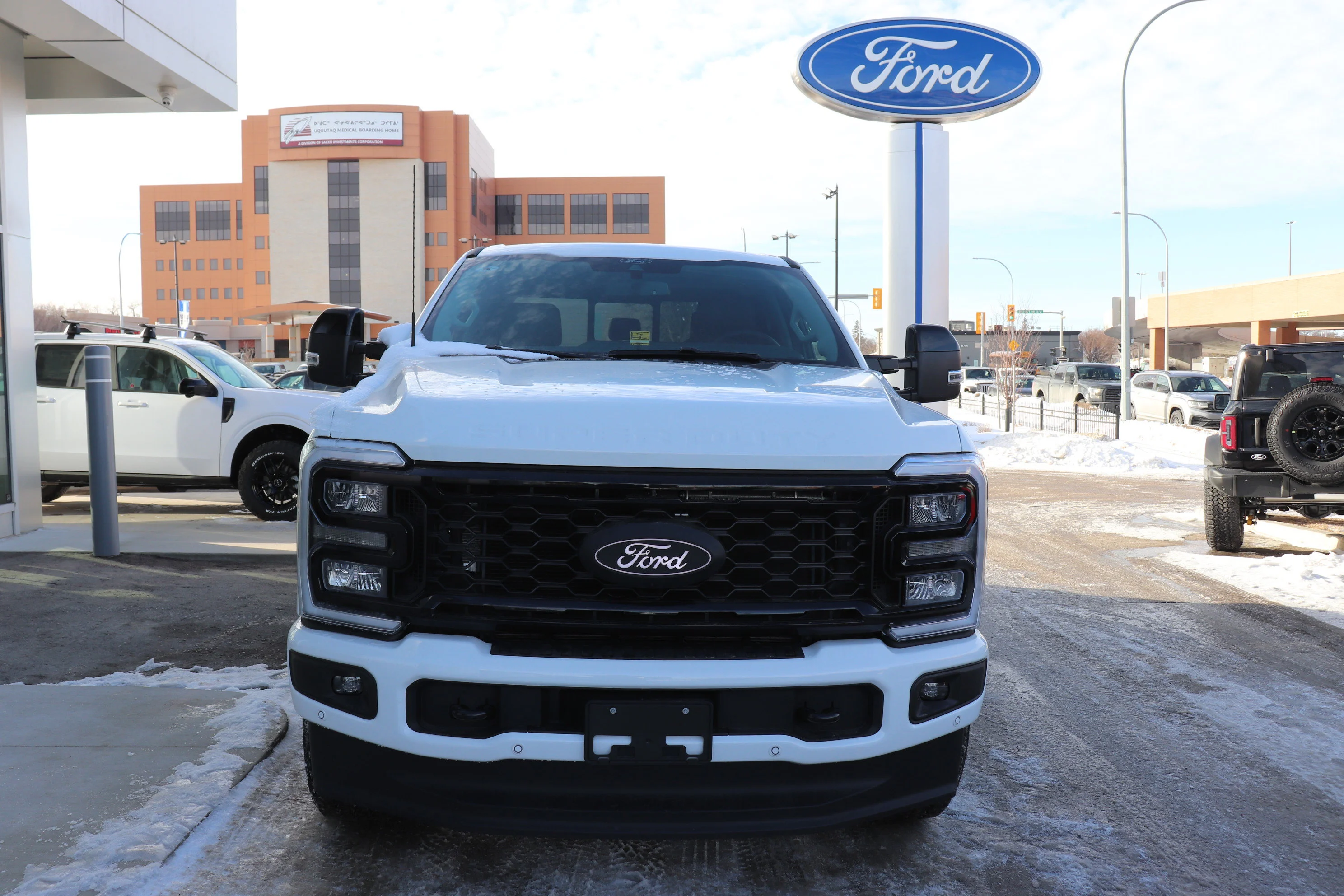 New 2026 Star White Metallic Tri-Coat Ford LARIAT image 2
