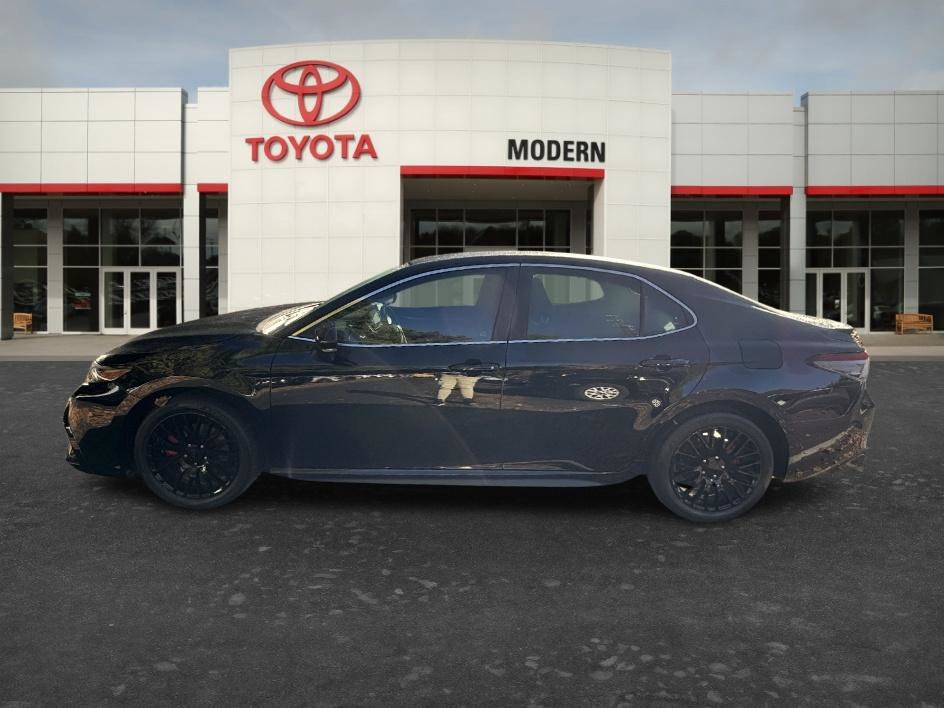 Used 2023 Midnight Black Metallic Toyota SE image 5