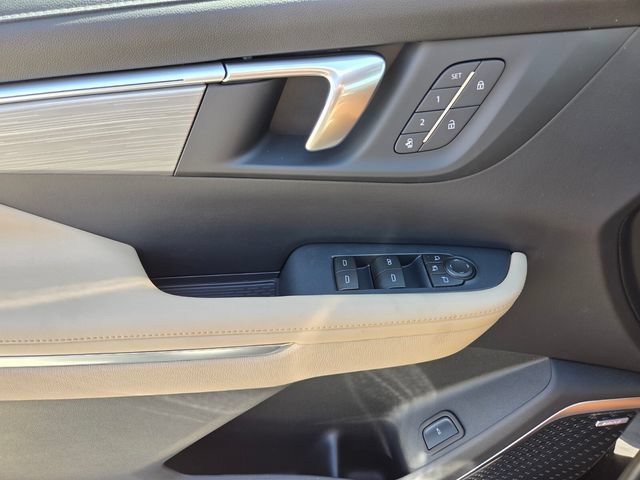 2026 Buick Enclave Preferred - Photo 12